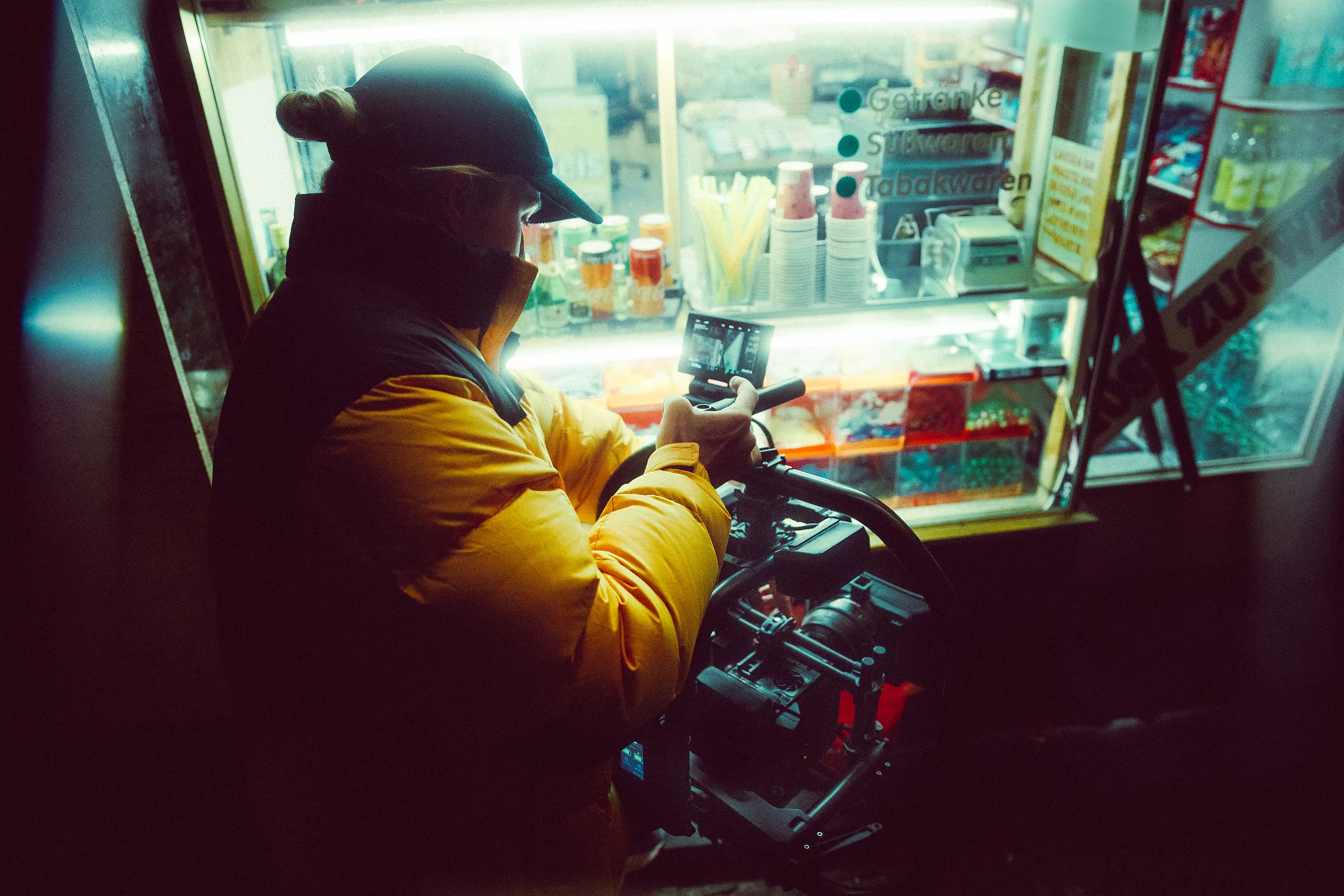 [Cologne] Night Shooting kiosk